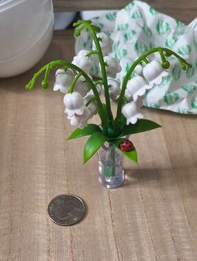 Zuru Mini Brands Create Garden Lily of The Valley